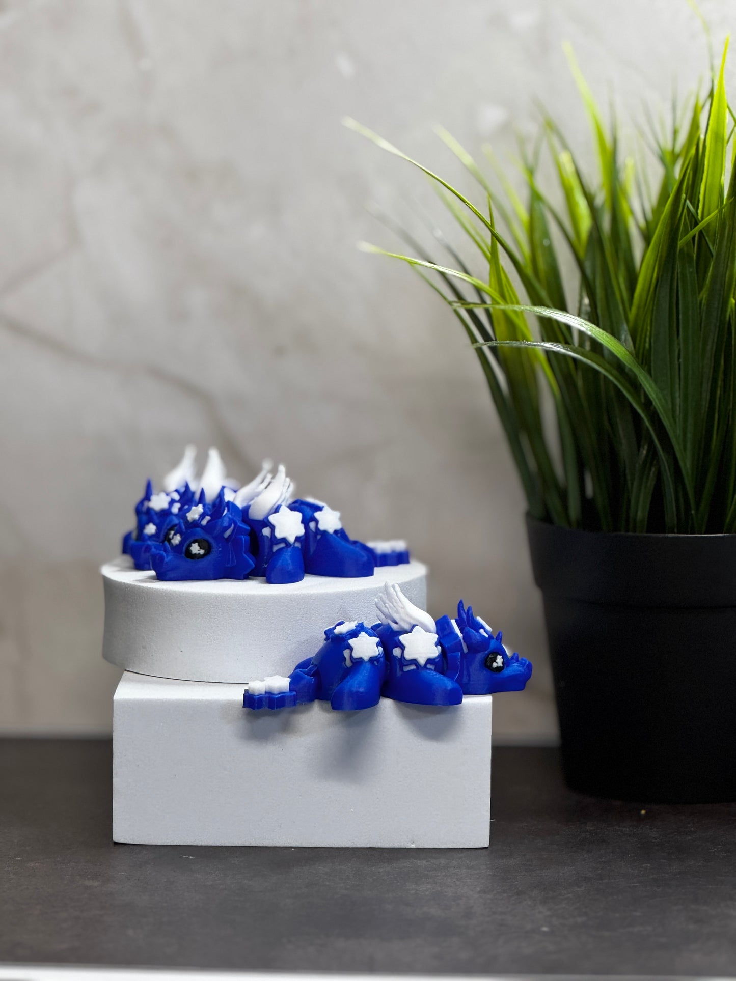 Stardream Hatchling – 3D Printed Baby Dragon Figurine, Blue Celestial Fantasy Collectible with Wings & Stars