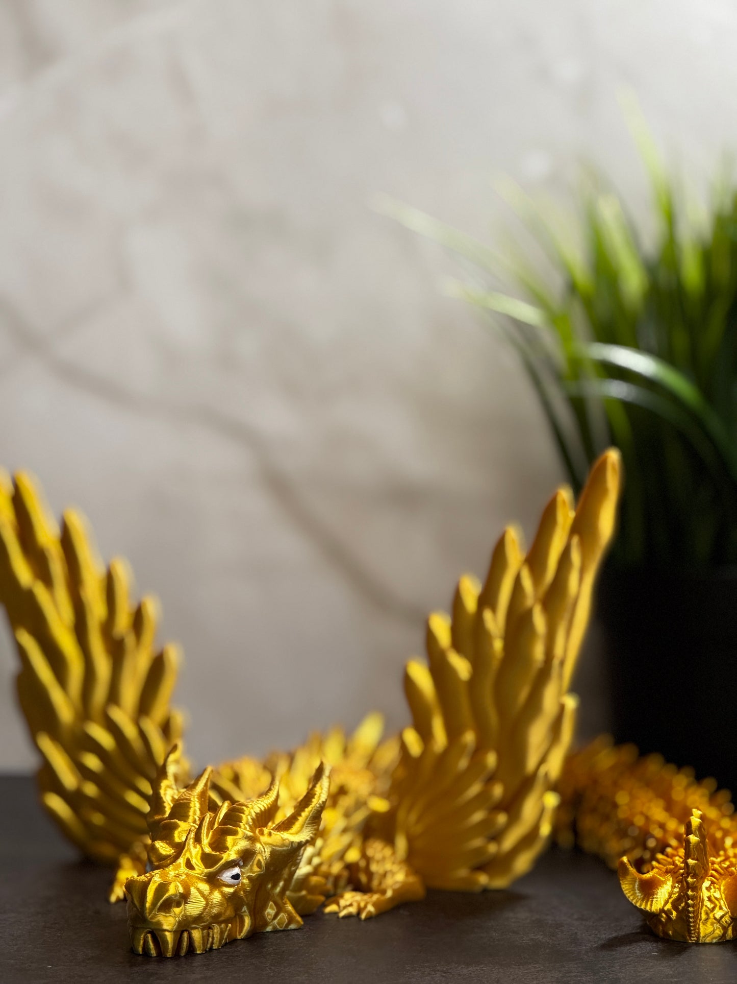 Solarwing Dragon – 3D Printed Articulated Gold Fantasy Dragon, Poseable Collector's Toy with Wings
