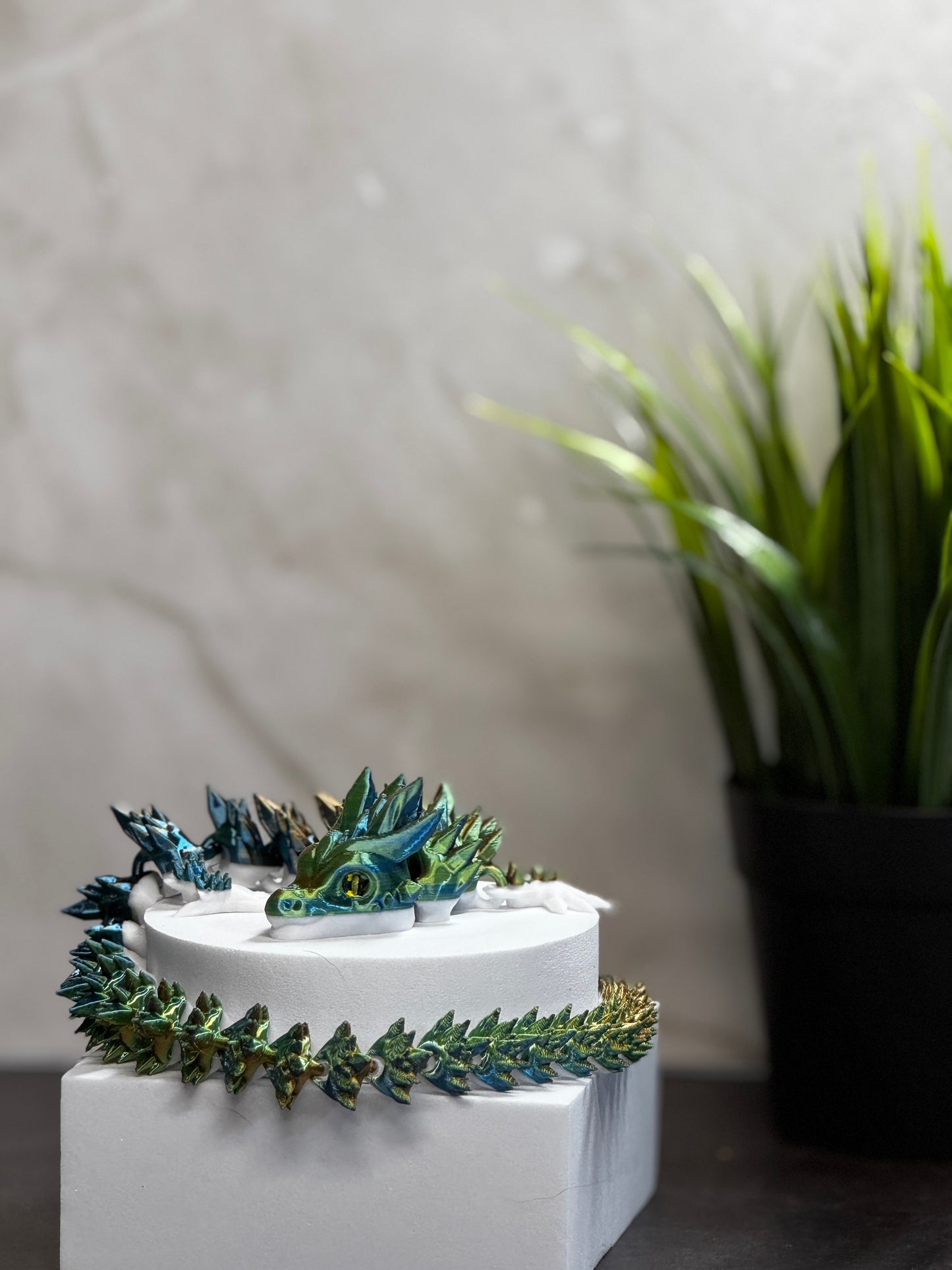 Gemscale Dragon – 3D Printed Articulated Fantasy Creature, Random Colors, Poseable Collectible Toy