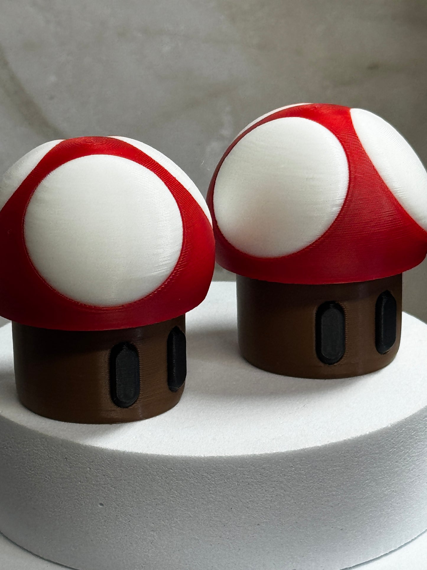 3D Printed Fidget Clicker Mushroom – Tactile Desk Toy, Red & White Retro Style, Stress Relief Gift