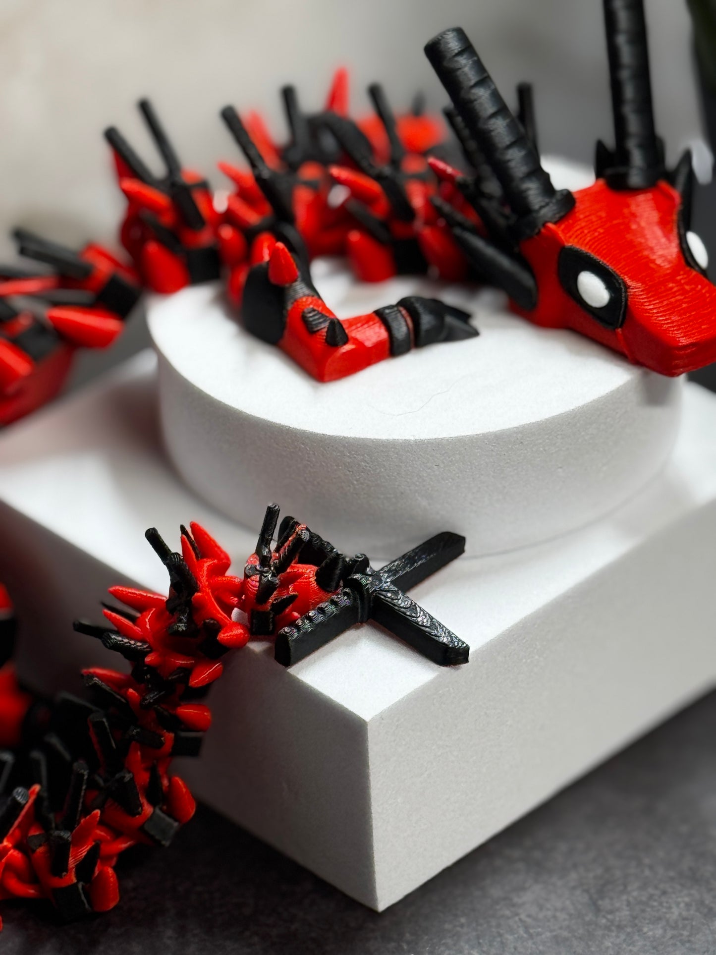 3D Printed Articulated Dead Dragon – Red & Black Demon Dragon Toy, Poseable Fidget Creature, Fantasy Collectible