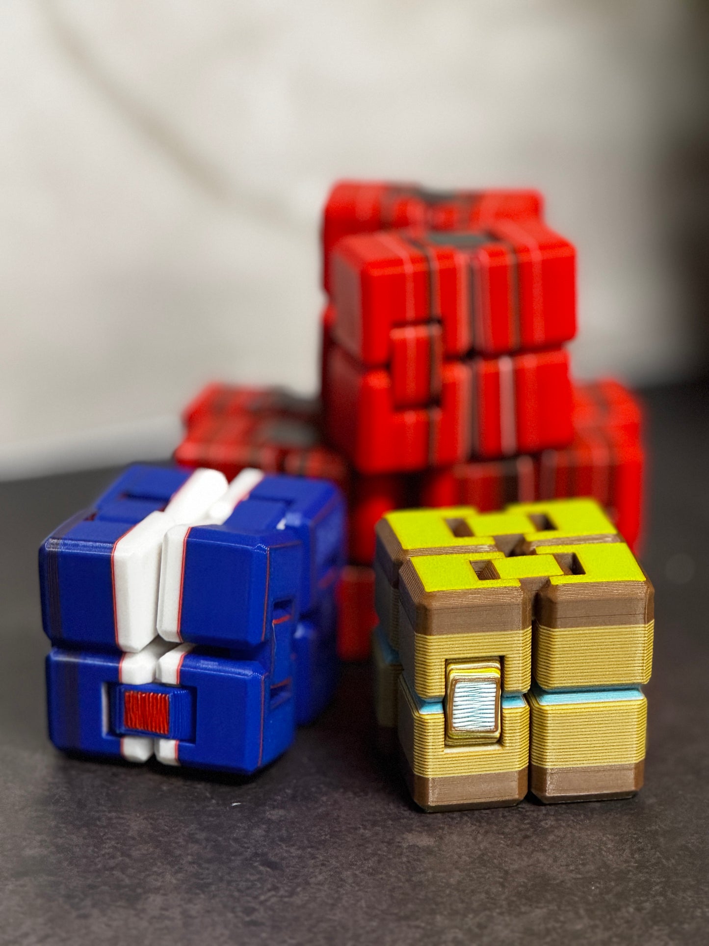 Infinity Fidget Cube – 3D Printed Sensory Desk Toy in Random Colors, Endless Flip Motion, Stress Relief Gadget