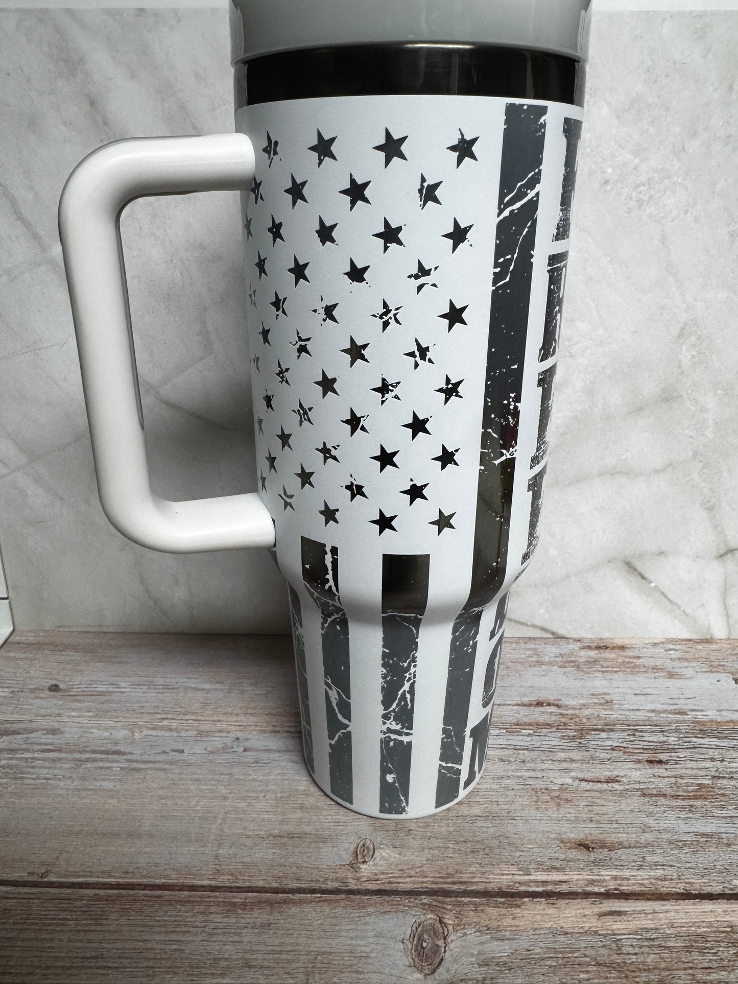40 oz Patriotic Freedom Tumbler – U.S. Constitution & American Flag | Stainless Steel with Handle | Dishwasher Safe