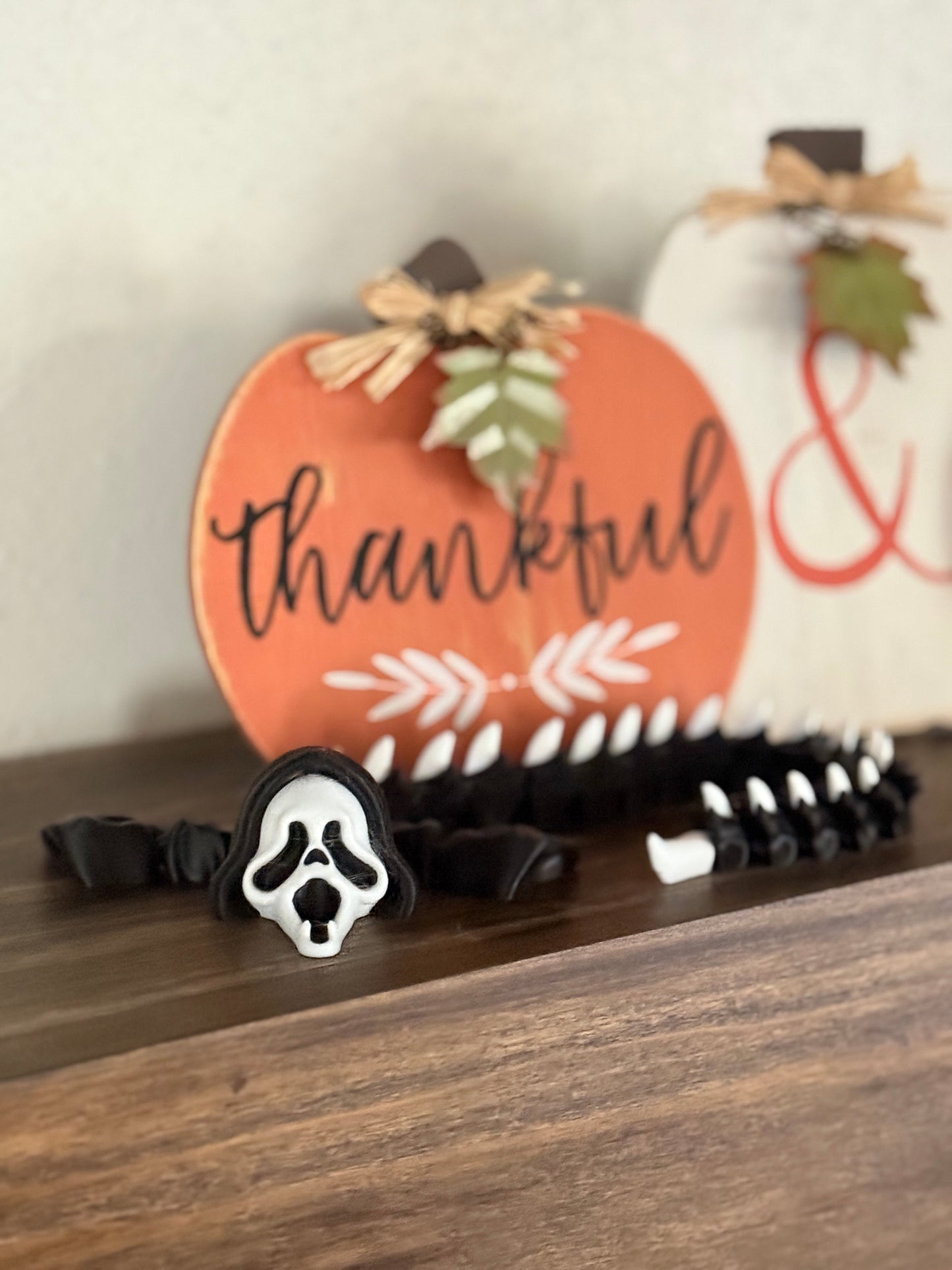 Ghostface Articulated Dragon – Horror Movie Inspired Fidget Collectible