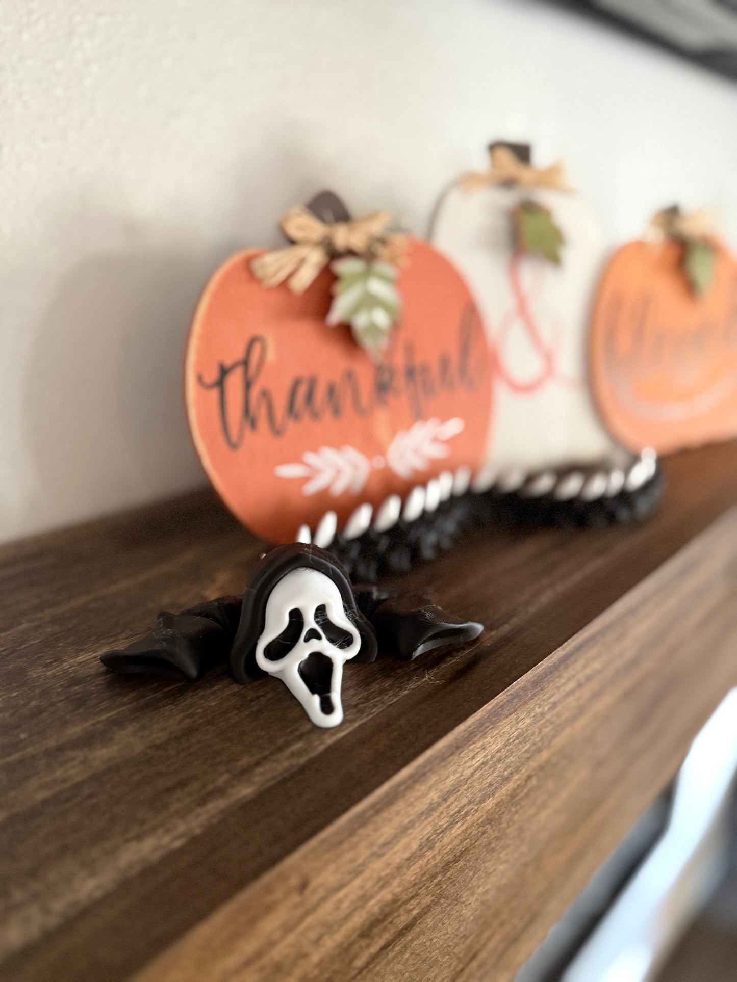 Ghostface Articulated Dragon – Horror Movie Inspired Fidget Collectible