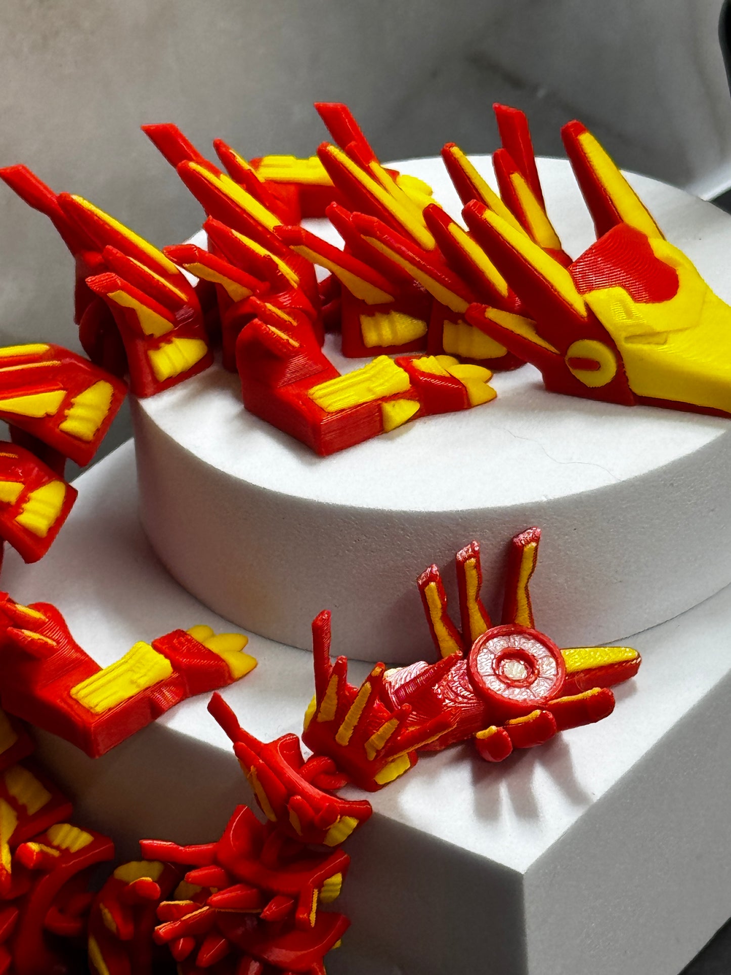 3D Printed Articulated Robot Dragon – Red & Yellow Mech Creature Toy, Futuristic Poseable Figure, Fidget Collectible