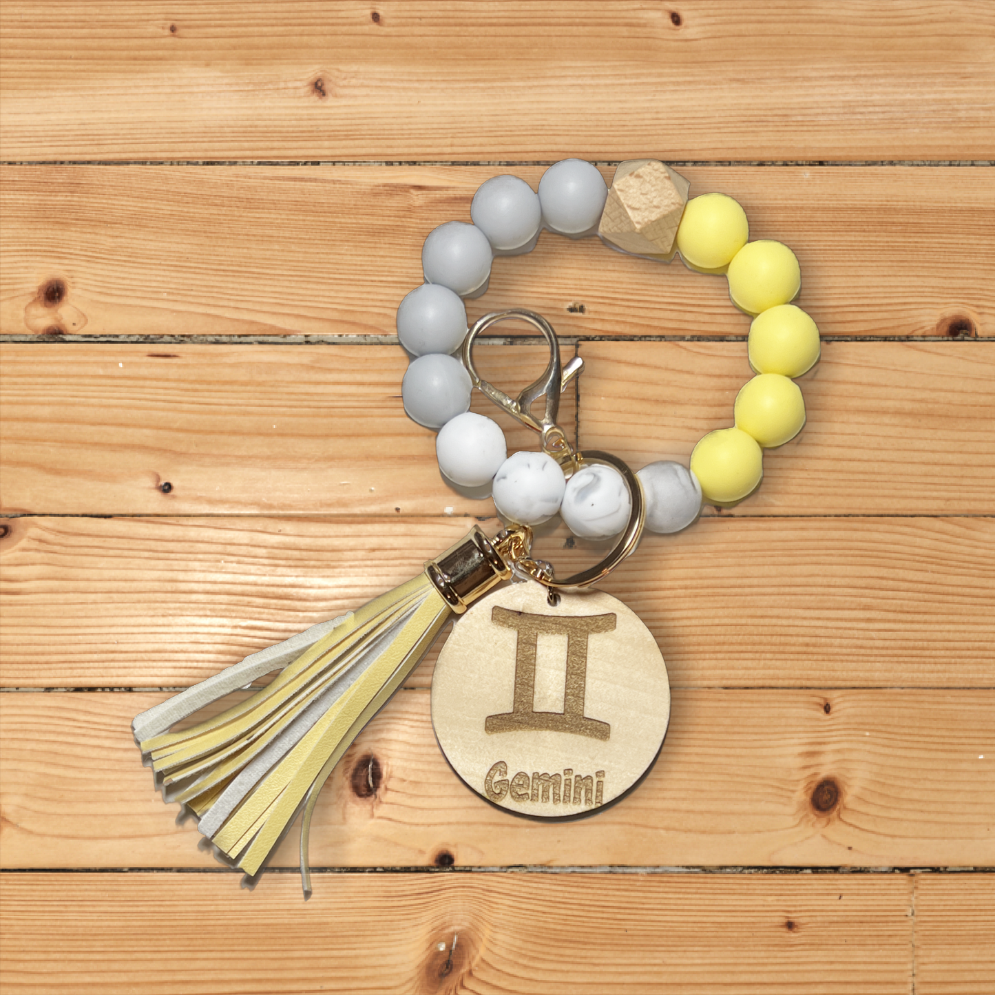 Chunky wristlet keychain